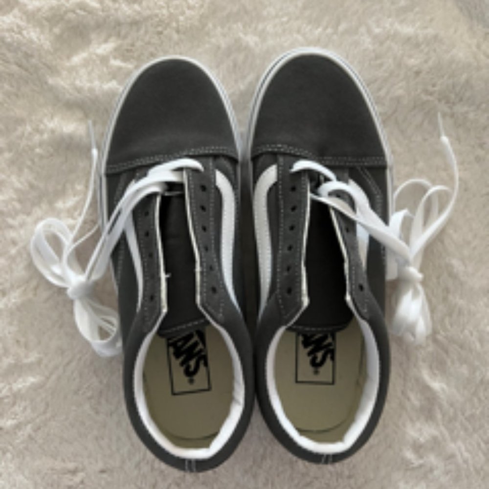 NWOT Womens Dark Grey Old Skool Vans NEVER WORN - Picture 4 of 6